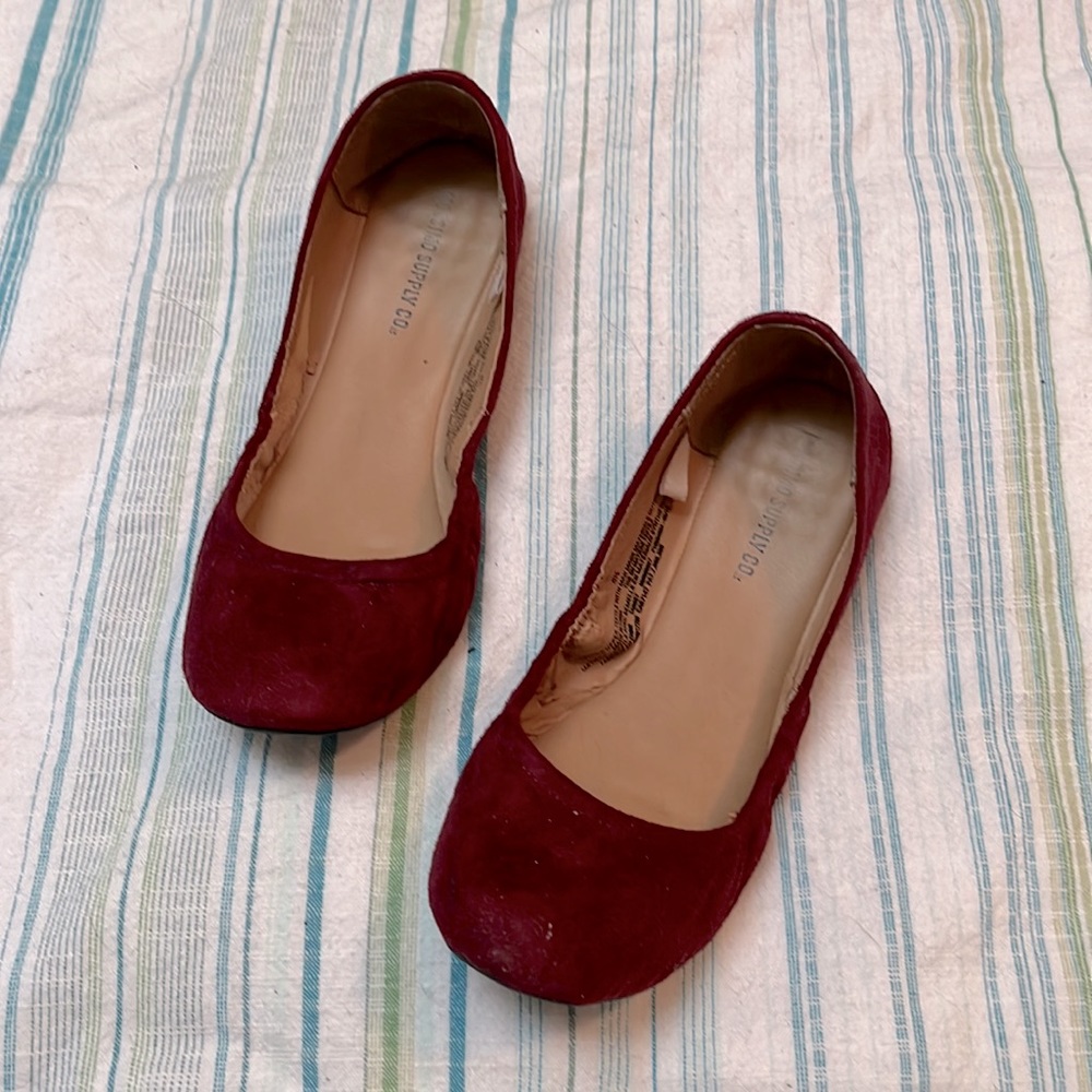 Mossimo Supply Company burgundy ballet flats